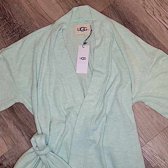 Ugg Monrose Robe - Picture 6 of 8
